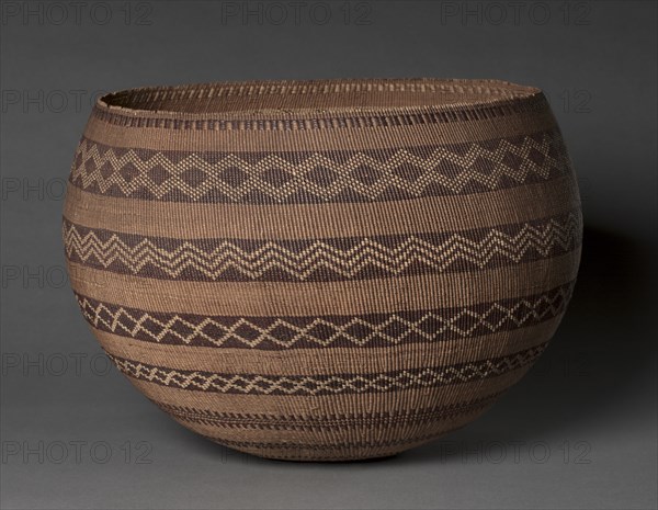 Storage Bowl, late 1800. California, Pomo, late 19th century. Twined; overall: 27.3 x 45.7 cm (10 3/4 x 18 in.).