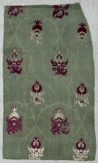 Velvet Fragment, early 1400s. Italy, early 15th century. Velvet (cut and voided); silk; overall: 68.6 x 40 cm (27 x 15 3/4 in.)