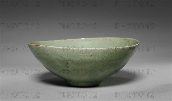 Bowl with Fish and Waves in Relief, 1100s-1200s. Korea, Goryeo period (918-1392). Celadon; overall: 6.3 cm (2 1/2 in.).