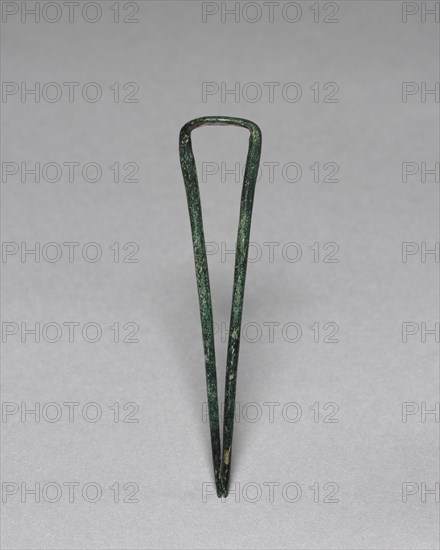 Bronze Topknot Pin, 918-1392. Korea, Goryeo period (936-1392). Bronze; overall: 2 cm (13/16 in.).