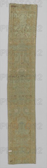 Silk Fragment, 1600s. Italy, 17th century. Lampas weave, silk and metal thread; overall: 25.4 x 50.8 cm (10 x 20 in.)
