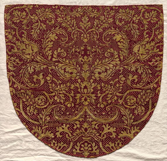 Hood from a Cope, 1500s. Italy, 16th century. Brocade; silk and metal; overall: 40 x 41.9 cm (15 3/4 x 16 1/2 in.).