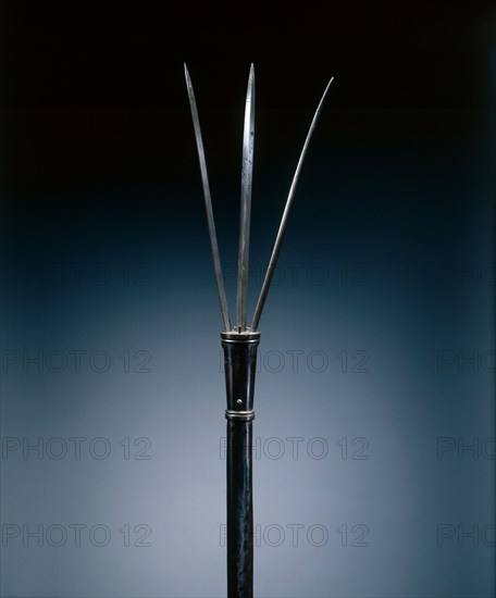Brandistock (with retractible blades), c. 1600-1625. Italy, early 17th century. Steel; round wood haft; overall: 207 cm (81 1/2 in.); closed: 162.2 cm (63 7/8 in.); blade: 44.5 cm (17 1/2 in.).
