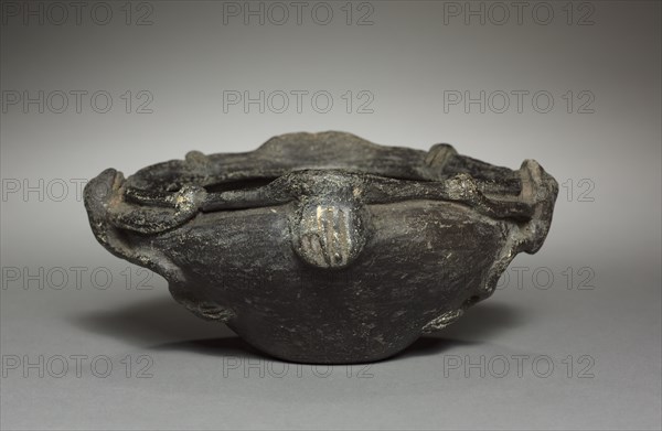 Bowl, before 1921. Colombia, 19th-20th century. Black ware; diameter: 18 cm (7 1/16 in.); overall: 7.5 x 18 cm (2 15/16 x 7 1/16 in.).