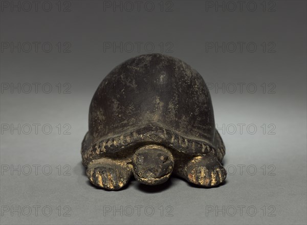 Turtle, before 1921. Colombia. Pottery; diameter: 11.5 cm (4 1/2 in.); overall: 6.4 cm (2 1/2 in.).