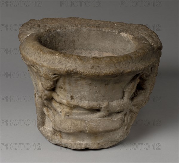 Holy Water Font, late 1400s. Southern France, late 15th century. Marble; overall: 31.5 x 52.7 x 46.4 cm (12 3/8 x 20 3/4 x 18 1/4 in.)