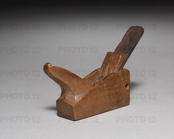 Plane, 1700s. Europe, 18th century. Wood; overall: 6.1 x 5.8 x 2 cm (2 3/8 x 2 5/16 x 13/16 in.).