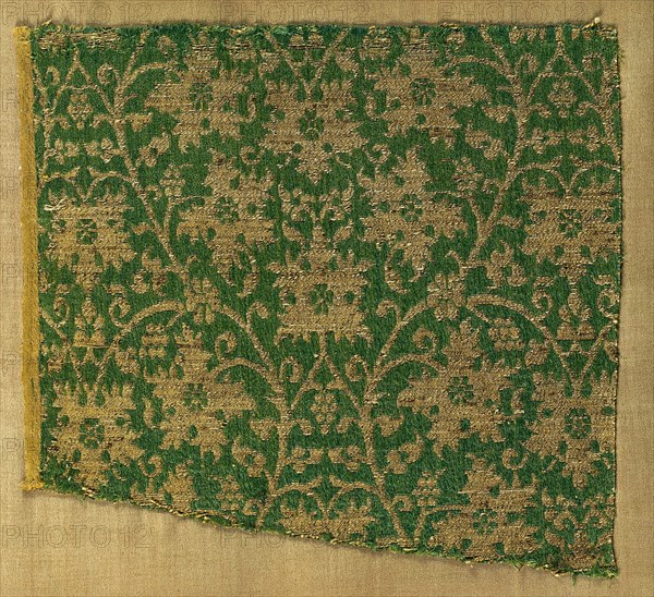 Lampas with scrolling vines and grape leaves, 1300s. Probably Iran. Lampas: silk and gold thread; overall: 21 x 22.9 cm (8 1/4 x 9 in.)