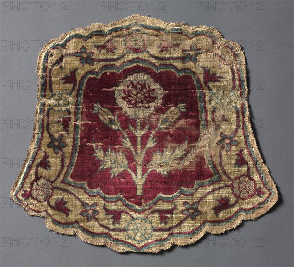 Shaped horse trapping, 1600s. India. Velvet, brocaded and pile warp substitution: silk and gilt-metal thread; average: 26.1 x 23.5 cm (10 1/4 x 9 1/4 in.)