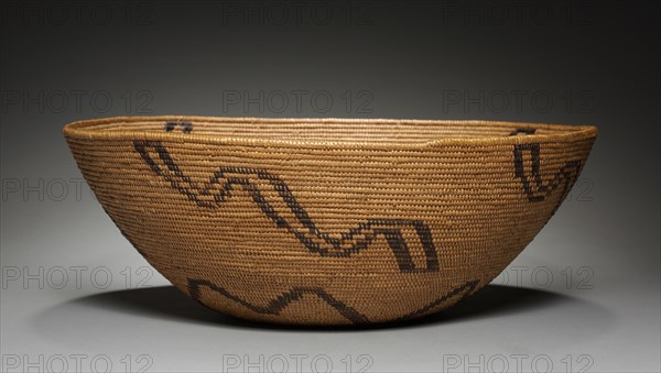 Food Bowl, c 1875- 1925. California, Southern, Gabrielino (San Gabriel, Mission or Tongva), Late 19th- Early 20th century. Coiled; overall: 15 x 43 cm (5 7/8 x 16 15/16 in.).