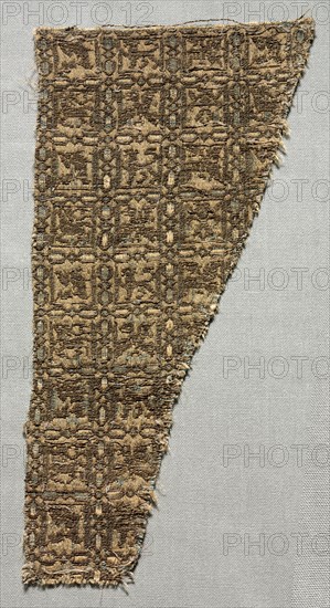 Lampas with animals in squares, late 1200s - 1300s. Probably Iran. Lampas and taqueté: silk and metal thread; overall: 23.2 x 10.7 cm (9 1/8 x 4 3/16 in.).