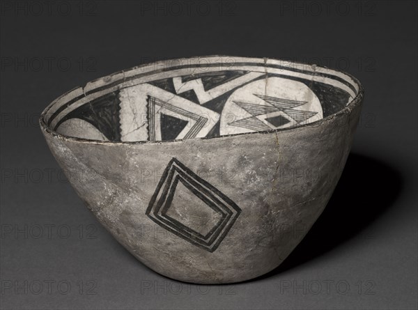 Bowl with Geometeric Design, Warped (Three-part Design), c 1000- 1150. Southwest,Mogollan, Mimbres, Pre-Contact Period, 11th-12th century. Ceramic; overall: 15.5 x 24 cm (6 1/8 x 9 7/16 in.).