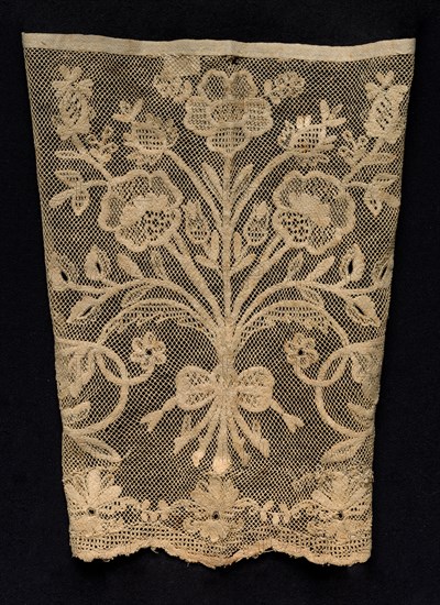 Cuff with Floral Vines, 19th century. Unassigned, 19th century. Needle lace, filet/lacis (knotted ground and darned in one direction); bleached linen (est.); overall: 17.9 x 21.8 cm (7 1/16 x 8 9/16 in.).