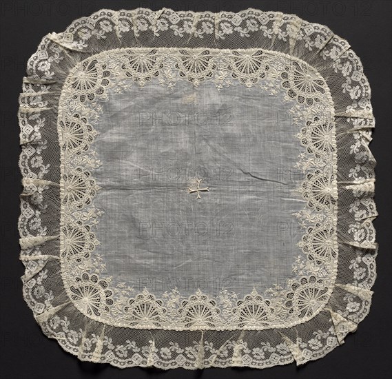 Embroidered Handkerchief, second half of 19th century. Switzerland, second half of 19th century. Embroidery: linen; average: 44.5 x 44.5 cm (17 1/2 x 17 1/2 in.).