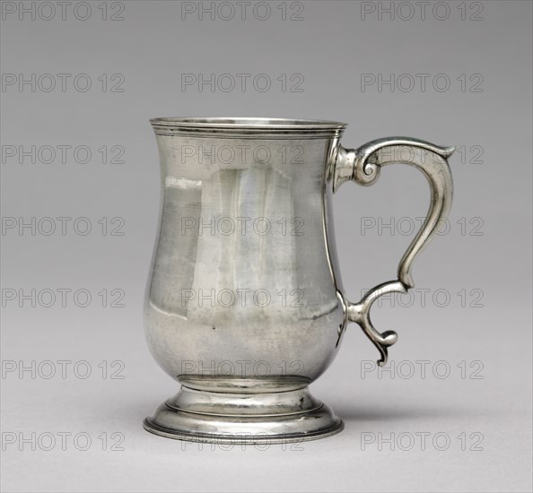 Cann, c. 1750. America, 18th century. Silver; overall: 10.7 cm (4 3/16 in.); with handle: 11 cm (4 5/16 in.); without handle: 7.2 cm (2 13/16 in.).