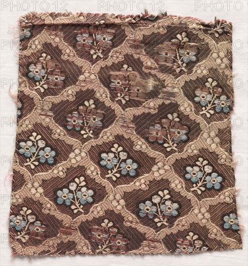 Textile Fragment, 1774-1793. France, 18th century, Period of Louis XVI (1774-1793). Droguets Lisèrés; silk; overall: 12.4 x 13.3 cm (4 7/8 x 5 1/4 in.)