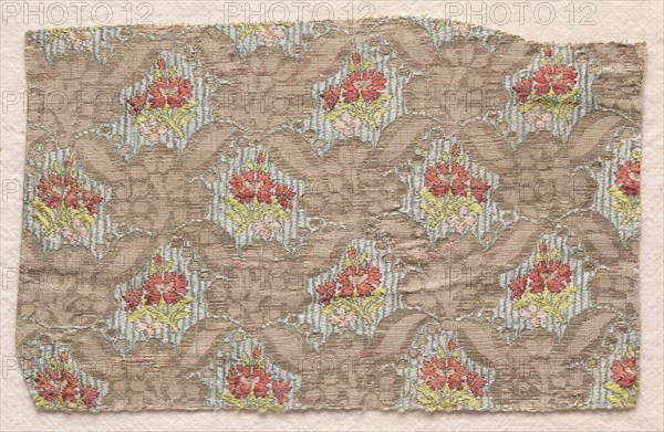 Textile Fragment, 1774-1793. France, late 18th century, Period of Louis XVI (1774-1793). Droguet; silk and gold thread; overall: 17.2 x 10.8 cm (6 3/4 x 4 1/4 in.)