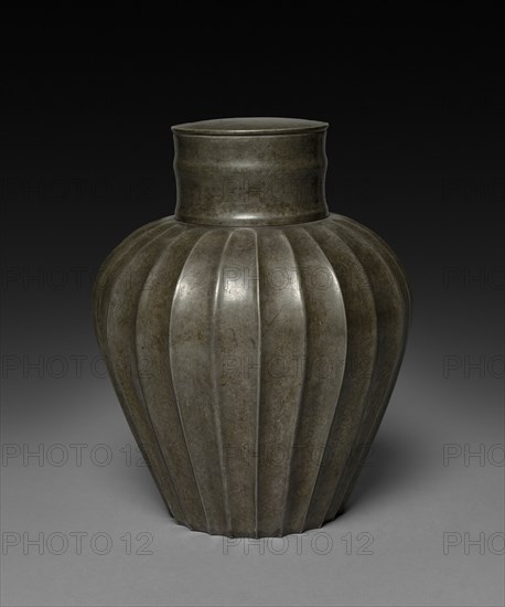 Pewter Jar, 1600s-1800s. Japan, 17th-19th century. Pewter; overall: 21.6 cm (8 1/2 in.).