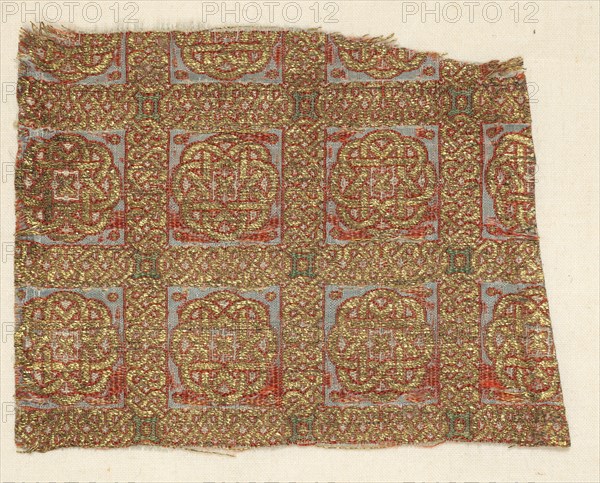Fragment with stars in stacked squares, from a dalmatic of San Valero, 1200s. Spain, probably Almeria. Lampas with areas of double cloth: silk and gold thread; overall: 10 x 7.7 cm (3 15/16 x 3 1/16 in.)