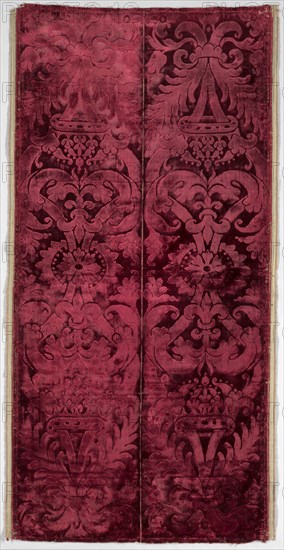 Procurator’s Velvet Stole, c. 1575- 1600. Italy, Venice, late 16th century. Dyed silk; velvet in two heights of cut pile (pile on pile, alto e basso), woven as two stole widths; overall: 142.2 x 69.9 cm (56 x 27 1/2 in.)