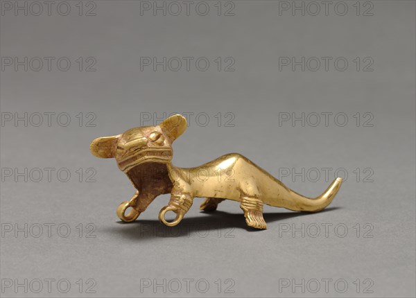 Feline Pendant, c. 1000-1550. Western Panama, Veraguas-Gran Chiriquí Style, 10th-16th century. Cast gold; overall: 3.5 x 2.9 cm (1 3/8 x 1 1/8 in.).