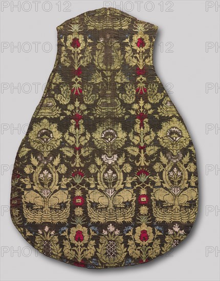 Six-Color Chasuble Front with Animal Pattern, 1415-25. Italy. Silk, polychrome velvet with cut pile; overall: 80 x 57.2 cm (31 1/2 x 22 1/2 in.).