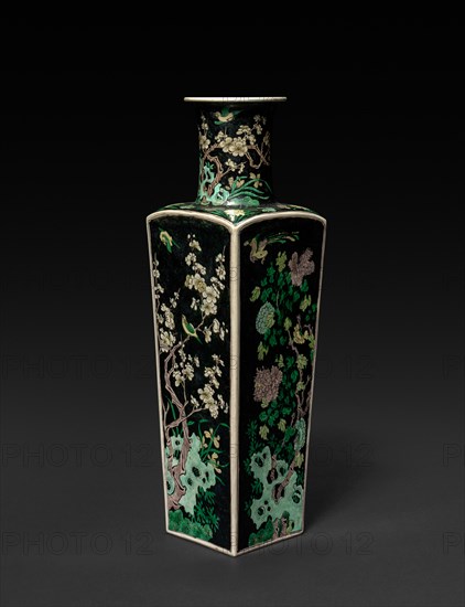 Club-shaped Vase, 1662-1722. China, Qing dynasty (1644-1912), Kangxi reign (1661-1722). Porcelain; overall: 49.2 cm (19 3/8 in.).