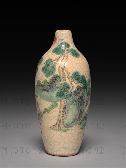 Snuff Bottle with Stopper, 1736-1795. China, Qing dynasty (1644-1912), Qianlong reign (1735-1795). Porcelain; overall: 7.7 cm (3 1/16 in.).