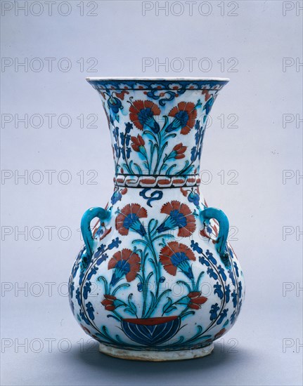 Mosque Lamp, 1585-1595. Turkey (Iznik), Ottoman Period, 16th Century. Fritware with underglaze-painted design; overall: 30.4 x 19.7 cm (11 15/16 x 7 3/4 in.); diameter of rim: 19.7 cm (7 3/4 in.).