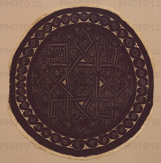 Roundel from a Curtain, 300s. Egypt, Byzantine period, 4th-5th century. Plain weave ground with tapestry weave and supplementary weft wrapping; undyed linen and dyed wool; overall: 45.2 x 47.7 cm (17 13/16 x 18 3/4 in.); mounted: 64.1 x 64.1 x 2.5 cm (25 1/4 x 25 1/4 x 1 in.)