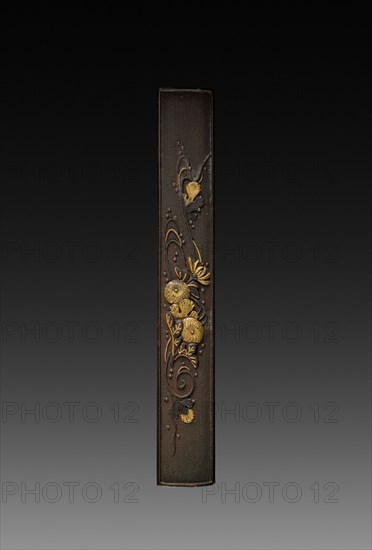 Knife Handle (Kozuka), c 1800s. Japan, 19th century. Inlaid bronze; overall: 1.4 cm (9/16 in.).