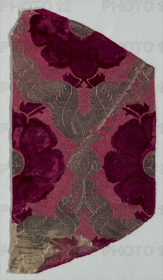 Velvet Fragment, 1450-1499. Italy, second half of 15th century. Velvet (cut, voided, and brocaded): silk and gold thread; average: 57.2 x 31.1 cm (22 1/2 x 12 1/4 in.).