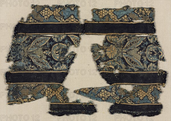 Textile fragment, probably part of a garment, 1300s - 1400s. Egypt, Mamluke period, 1300s-1400s. Double cloth weave; silk; overall: 21 x 17.1 cm (8 1/4 x 6 3/4 in.)