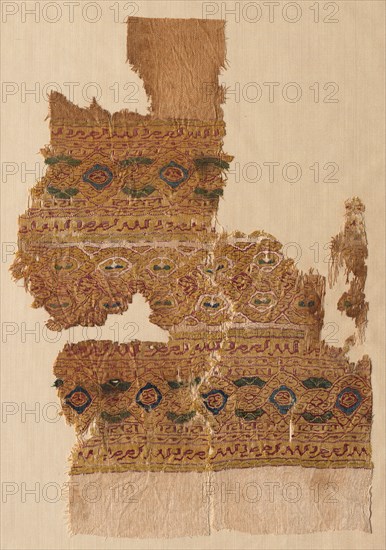 Fragment of a Tiraz-Style Textile, 1130 - 1149. Egypt, Fatimid period, Caliphate of al-Hafiz, AH 524-544 (A.D. 1130-1149). Tabby ground with inwoven tapestry ornament; linen and silk; overall: 36.5 x 25.4 cm (14 3/8 x 10 in.)