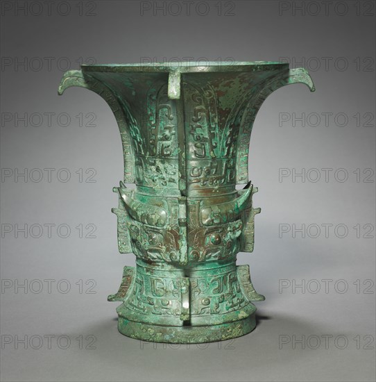 Wine Vessel (Zun), c. 1000 BC. China, early Western Zhou dynasty (c. 1046-771 BC). Bronze; overall: 29.5 cm (11 5/8 in.).