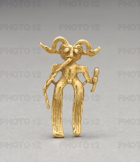 Figurine Pendant, c. 1000-1500. Western Panama, Veraguas-Gran Chiriquí Style, 11th-16th century. Cast gold; overall: 4.6 x 2.8 x 0.9 cm (1 13/16 x 1 1/8 x 3/8 in.).