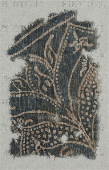 Fragment, 1100s - 1300s. India, 12th-14th century. Plain cloth, resist dyed; cotton; overall: 20.3 x 12.5 cm (8 x 4 15/16 in.)