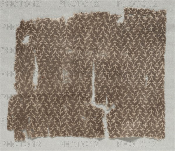 Fragment, 1100s - 1300s. India, 12th-14th century. Plain cloth, resist dyed; cotton; overall: 25.8 x 21.6 cm (10 3/16 x 8 1/2 in.)
