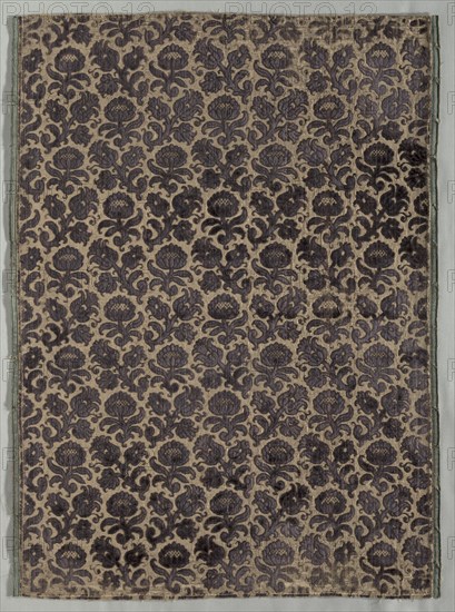 Length of Velvet, 1600-1640. Italy, first third of 17th century. Velvet (cut, voided, and brocaded): silk and gold thread; overall: 80.7 x 58.8 cm (31 3/4 x 23 1/8 in.).
