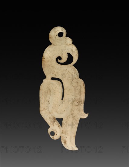 Curvilinear Bird, 475-221 BC. China, Eastern Zhou dynasty (771-256 BC), Warring States period (475-221 BC). Nephrite; overall: 4.1 cm (1 5/8 in.).