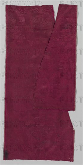 Length of Silk Damask, late 1600s. Italy, late 17th century. Damask, silk; average: 121.3 x 55.9 cm (47 3/4 x 22 in.).
