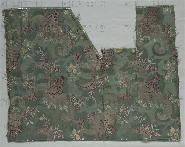 Length of Silk Damask, 1700s. Italy, 18th century. Damask, brocaded; silk and metal; average: 69.3 x 53.7 cm (27 5/16 x 21 1/8 in.).