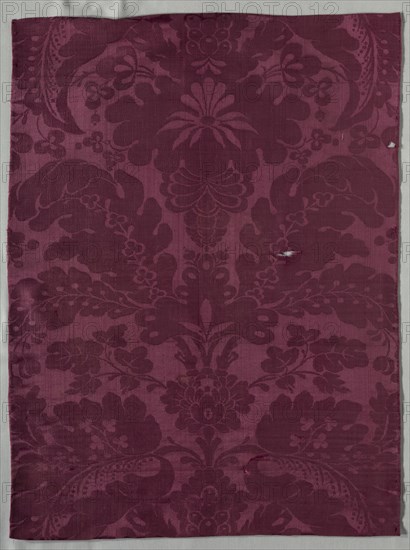Length of Silk Damask, late 1600s-early 1700s. Italy, late 17th-18th century. Damask, silk; average: 76.9 x 51.9 cm (30 1/4 x 20 7/16 in.)