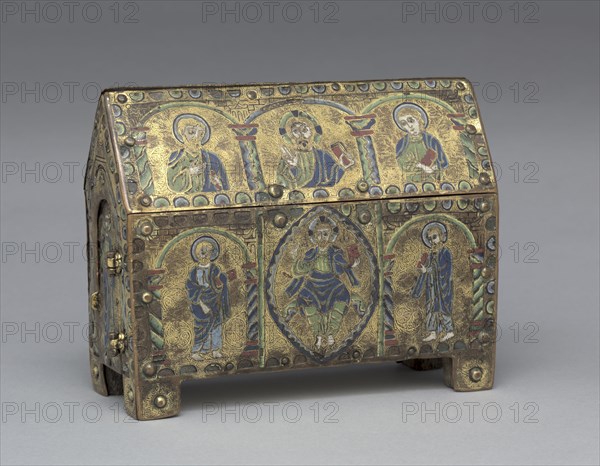 Chasse, 1200-1250. France, Limousin, Limoges, Gothic period, first half of 13th century. Copper: gilded, engraved, chased; champlevé enamel; wood core; overall: 17 x 21.4 x 9.9 cm (6 11/16 x 8 7/16 x 3 7/8 in.).