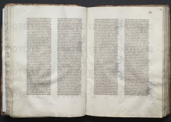 The Gotha Missal:  Fol. 45r, Text, c. 1375. And workshop Master of the Boqueteaux (French). Ink, tempera, and gold on vellum; blind-tooled leather binding; codex: 27.1 x 19.5 cm (10 11/16 x 7 11/16 in.)