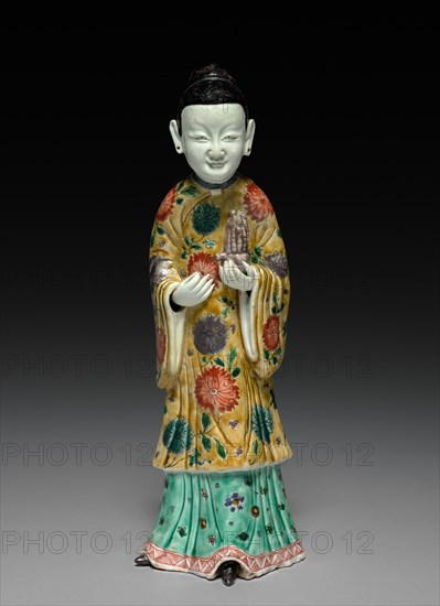 Court Lady Holding a Sheng, 1662-1722. China, Jiangxi province, Jingdezhen kilns, Qing dynasty (1644-1912), Kangxi reign (1661-1722). Porcelain with famille verte overglaze enamel decoration; overall: 30.3 cm (11 15/16 in.).