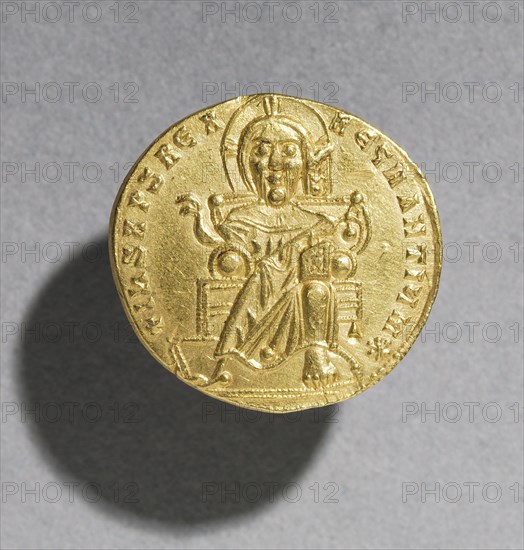 Solidus with Romanus I Lecapenus and His Son Christopher (obverse), 920-944. Byzantium, 10th century. Gold; diameter: 2.1 cm (13/16 in.)