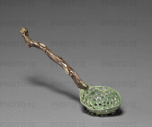 Sugar Spoon, c. 1760. Veuve Perrin Factory (French). Tin-glazed earthenware (faience) with enamel decoration; overall: 18.5 cm (7 5/16 in.).
