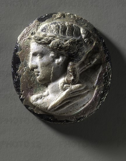 Cameo: Head of Artemis, 100-200. Italy, Roman, 2nd Century. Glass; overall: 3.7 x 3.3 cm (1 7/16 x 1 5/16 in.).