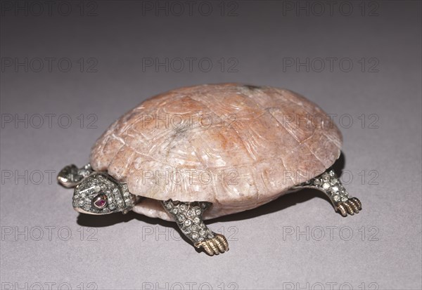 Turtle Bell Push, late 1800s-early 1900s. Firm of Peter Carl Fabergé (Russian, 1846-1920). Agate, gold, silver, diamonds, rubies; overall: 2.6 x 7.7 x 6.1 cm (1 x 3 1/16 x 2 3/8 in.).